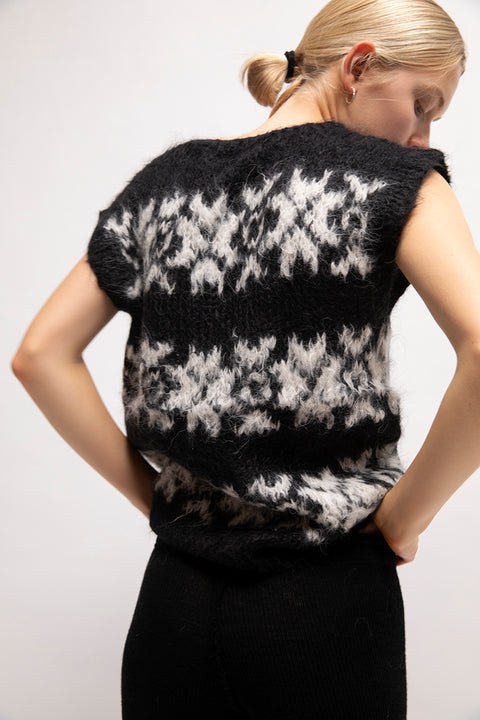 Inka black and off white vest