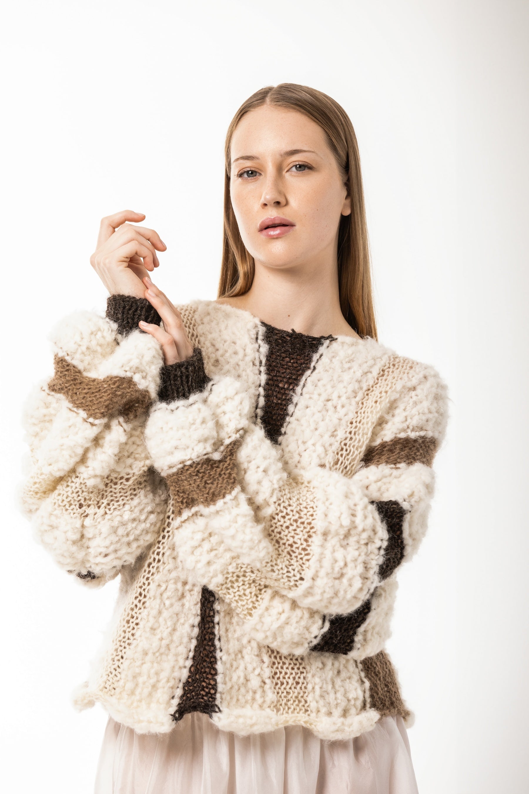 Morreyð off white and brown sweater