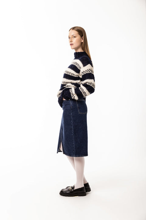 Óðin blue and off white sweater