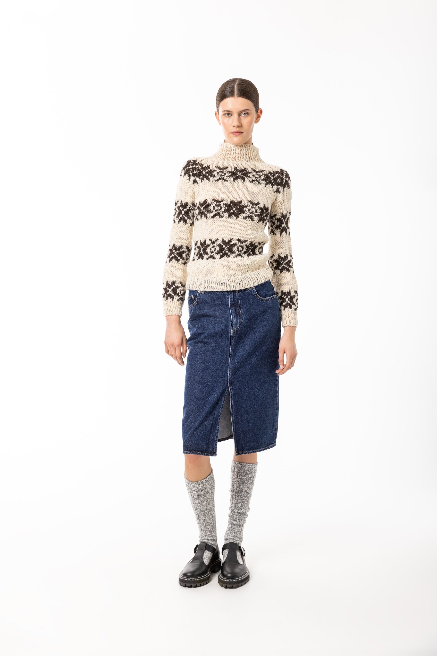 Vón off white and brown sweater